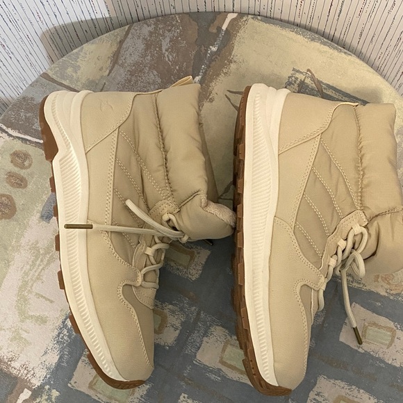 Women Winter Eddie Bauer Beige Winter Boots Size,9M Comfortable Soft - Picture 5 of 10